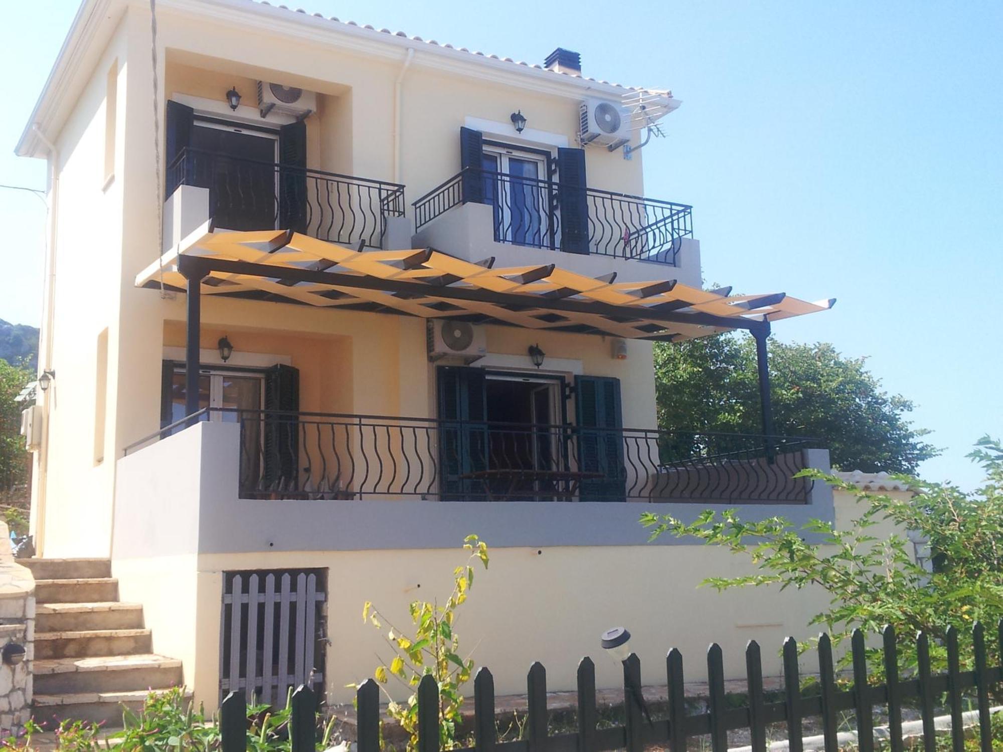 Natura Villas Drymon Chambre photo
