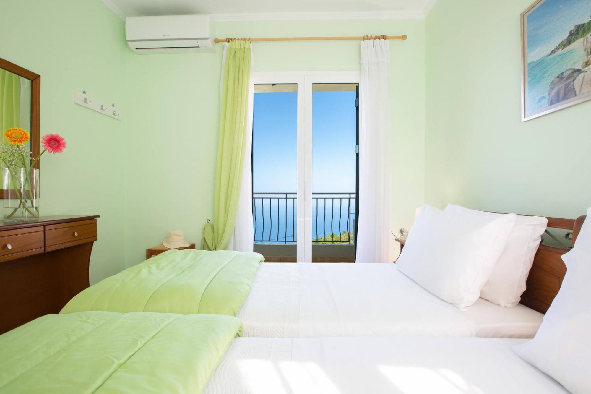 Natura Villas Drymon Extérieur photo